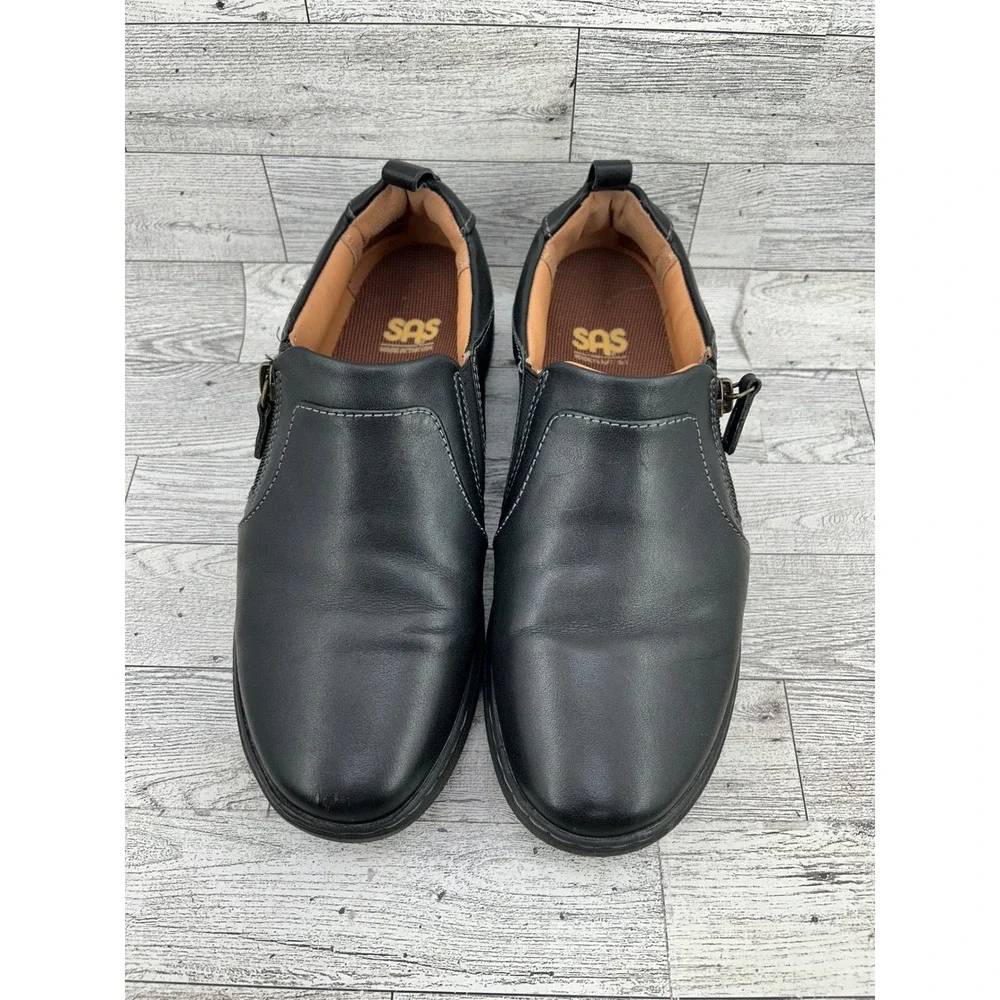 Clarks slip shoes